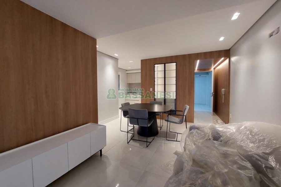 Apartamento com 104m², 3 dormitórios, 2 vagas, no bairro Universitário em Caxias do Sul para Comprar
