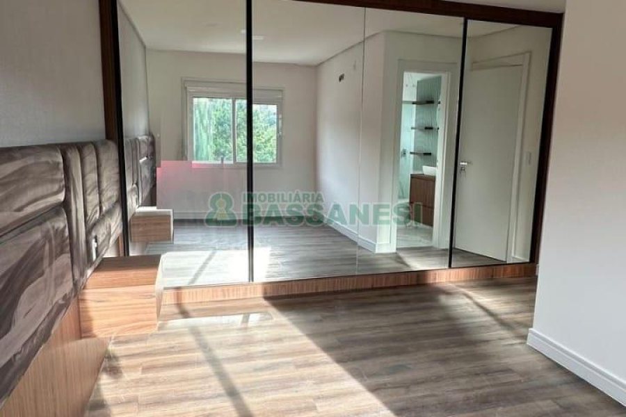 Apartamento com 96m², 3 dormitórios, 2 vagas, no bairro Altos do Seminario em Caxias do Sul para Comprar