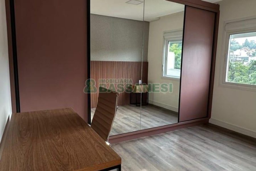 Apartamento com 96m², 3 dormitórios, 2 vagas, no bairro Altos do Seminario em Caxias do Sul para Comprar