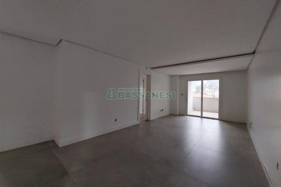 Apartamento com 101m², 3 dormitórios, 2 vagas, no bairro Universitário em Caxias do Sul para Comprar