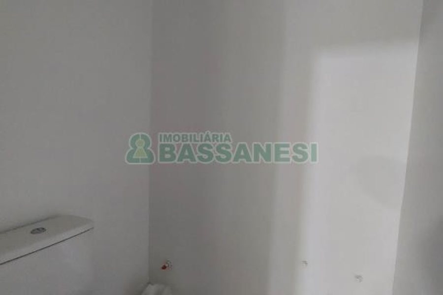 Apartamento com 101m², 3 dormitórios, 2 vagas, no bairro Universitário em Caxias do Sul para Comprar