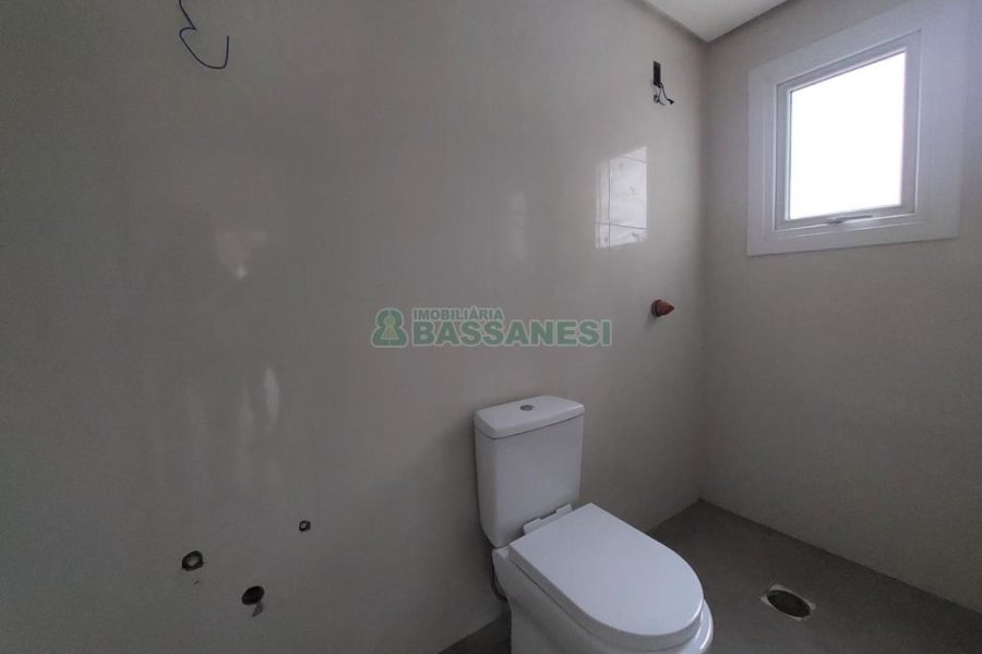 Apartamento com 101m², 3 dormitórios, 2 vagas, no bairro Universitário em Caxias do Sul para Comprar