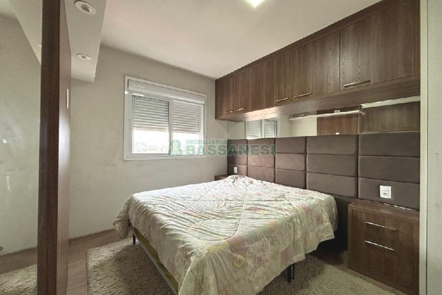 Apto Mobiliado, 2 dormitórios, 1 vaga, no bairro Cristo Redentor em Caxias do Sul para Alugar