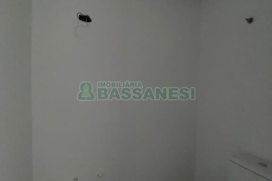 Apartamento com 104m², 3 dormitórios, 2 vagas, no bairro Universitário em Caxias do Sul para Comprar