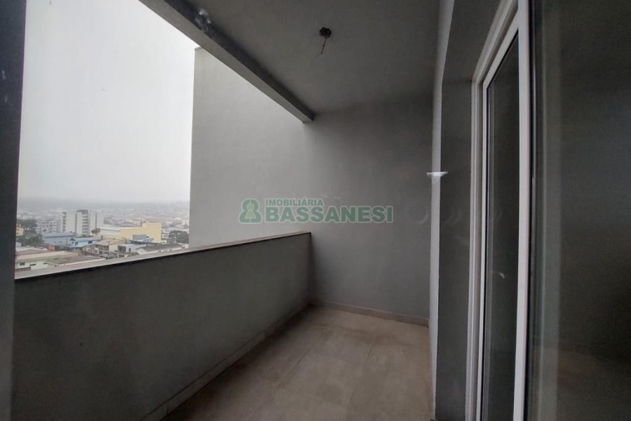 Apto/Cobertura com 195m², 3 dormitórios, 2 vagas, no bairro Universitário em Caxias do Sul para Comprar