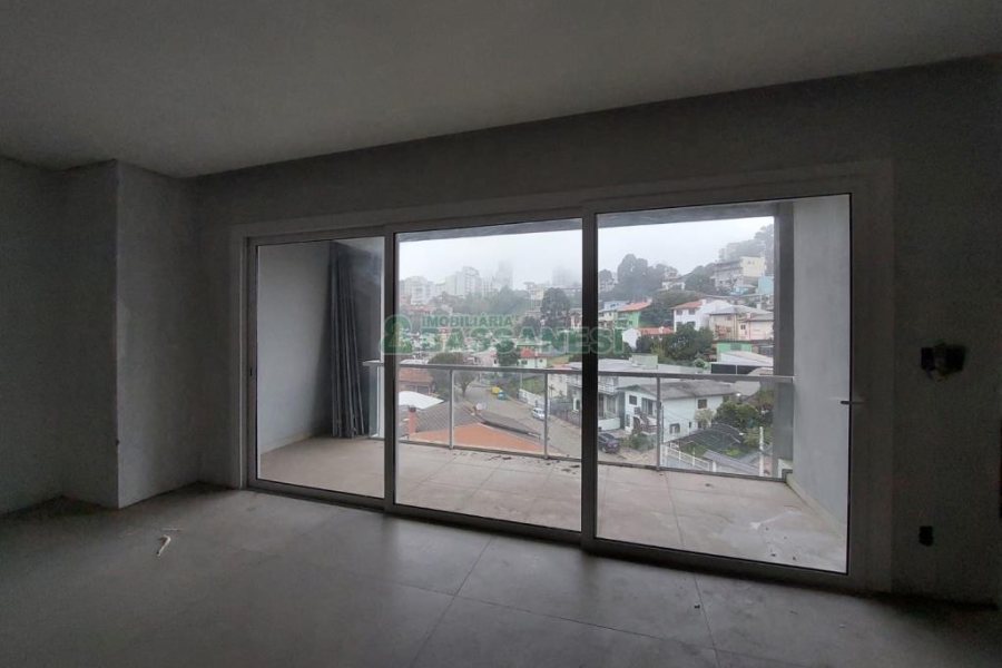 Apto/Cobertura com 195m², 3 dormitórios, 2 vagas, no bairro Universitário em Caxias do Sul para Comprar