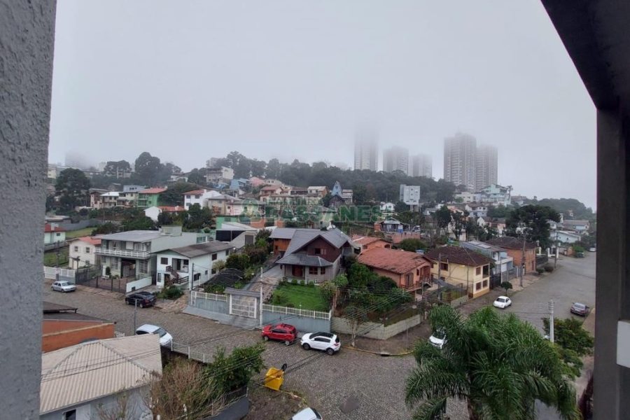 Apto/Cobertura com 195m², 3 dormitórios, 2 vagas, no bairro Universitário em Caxias do Sul para Comprar