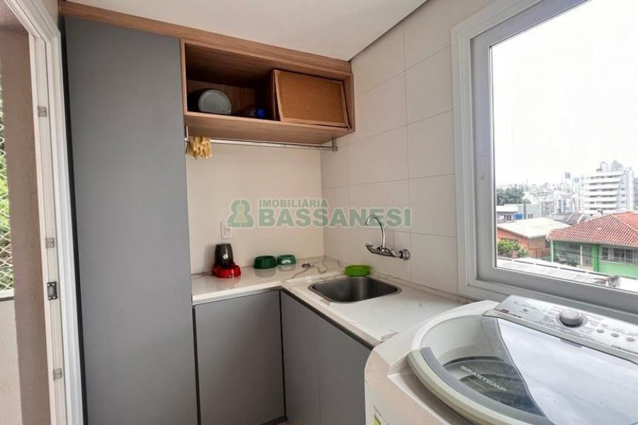 Apartamento com 140m², 3 dormitórios, 4 vagas, no bairro Madureira em Caxias do Sul para Alugar ou Comprar