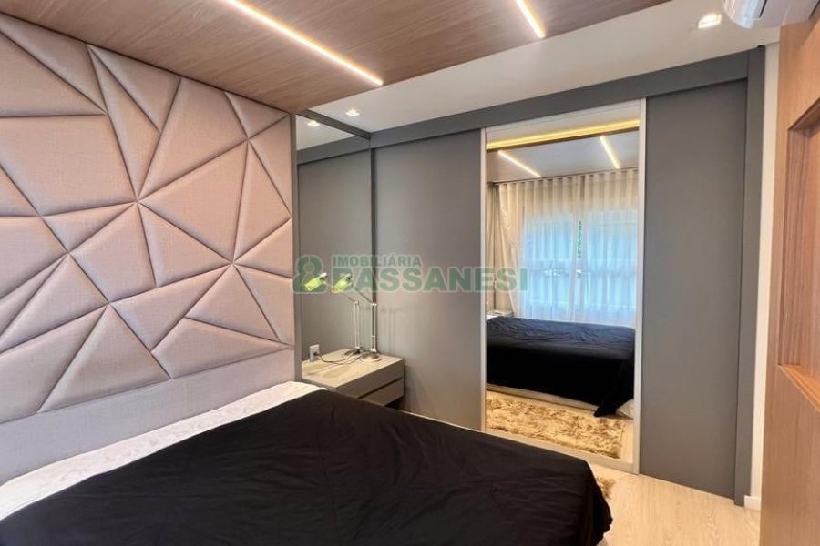 Apartamento com 140m², 3 dormitórios, 4 vagas, no bairro Madureira em Caxias do Sul para Alugar ou Comprar