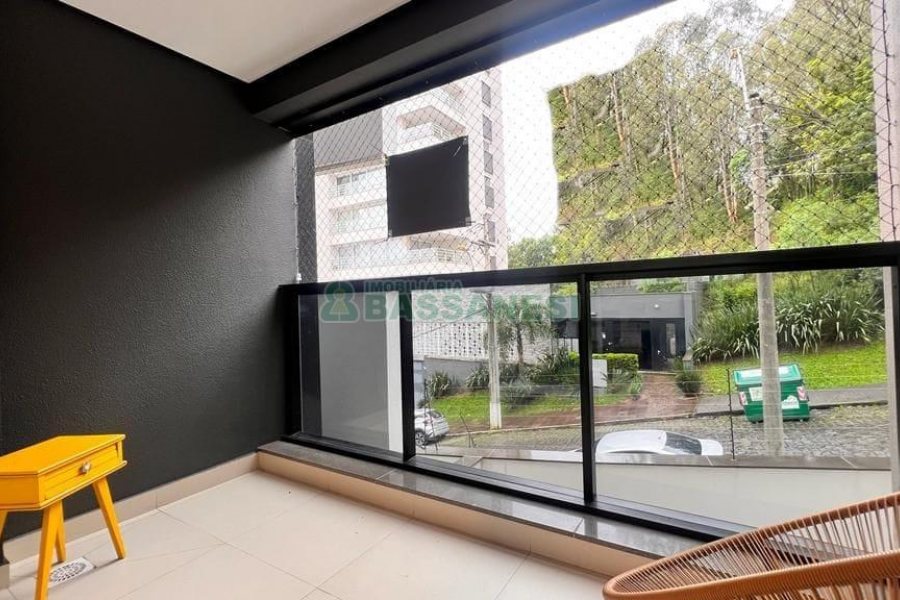 Apartamento com 140m², 3 dormitórios, 4 vagas, no bairro Madureira em Caxias do Sul para Alugar ou Comprar