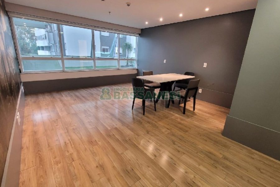 Sala com 30m², no bairro Villagio Iguatemi em Caxias do Sul para Comprar