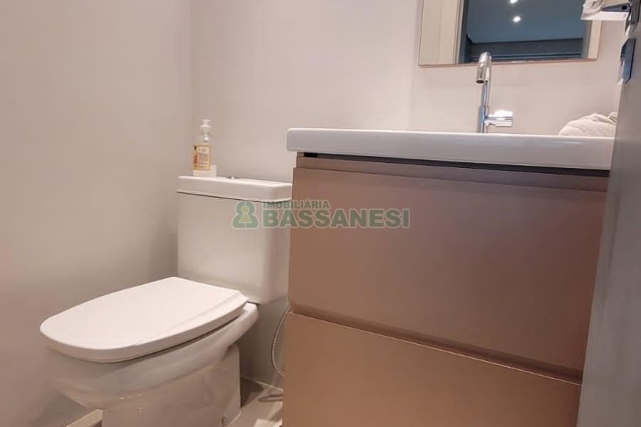 Sala com 30m², no bairro Villagio Iguatemi em Caxias do Sul para Comprar