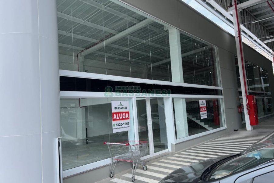Loja com 156m², no bairro Panazzolo em Caxias do Sul para Alugar