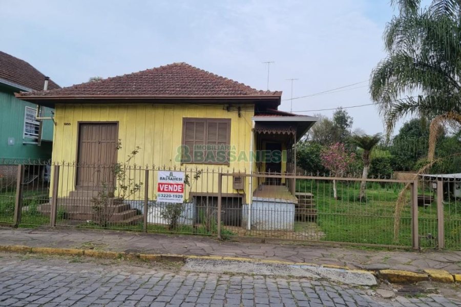 Casa com 100m², 3 dormitórios, no bairro Ana Rech em Caxias do Sul para Comprar