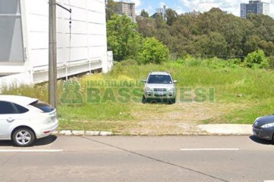 Terreno com 360m², no bairro Sanvitto em Caxias do Sul para Comprar