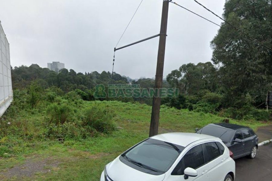 Terreno com 360m², no bairro Sanvitto em Caxias do Sul para Comprar
