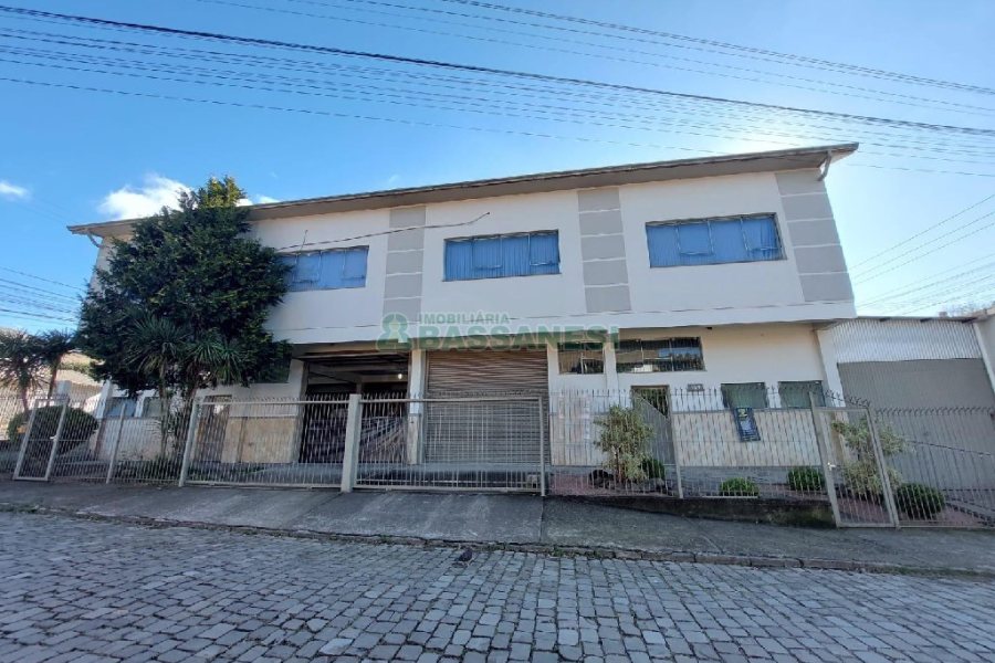Loja com 192m², no bairro Kayser em Caxias do Sul para Alugar