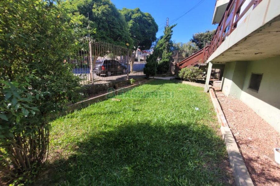 Apartamento com 122m², 3 dormitórios, 2 vagas, no bairro Cinqüentenário em Caxias do Sul para Comprar