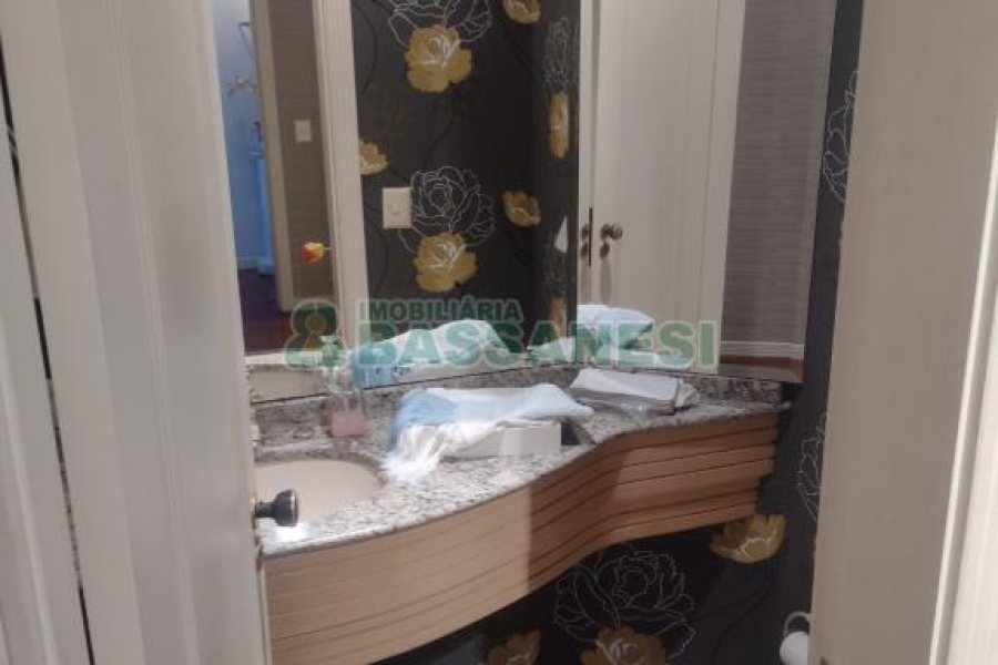 Apartamento com 199m², 3 dormitórios, 2 vagas, no bairro Jardim América em Caxias do Sul para Comprar