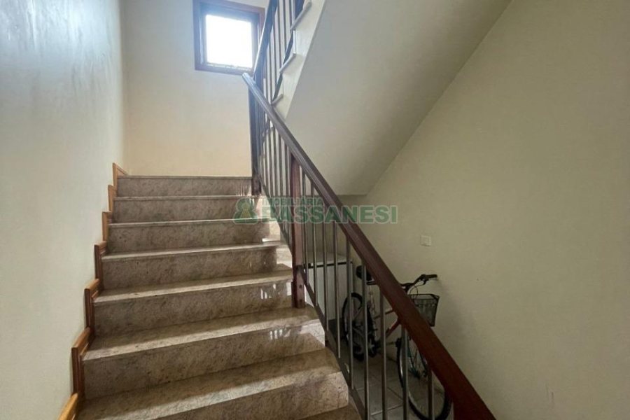 Casa com 337m², 3 dormitórios, 3 vagas, no bairro Bela Vista em Caxias do Sul para Comprar