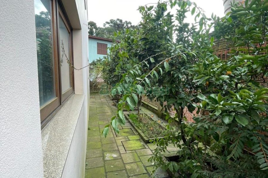 Casa com 337m², 3 dormitórios, 3 vagas, no bairro Bela Vista em Caxias do Sul para Comprar