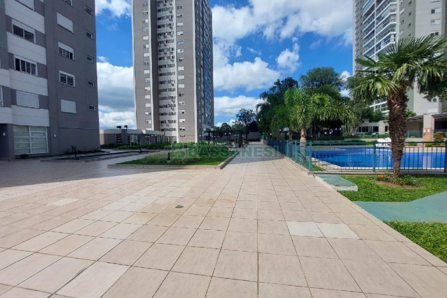 Apartamento com 101m², 3 dormitórios, 2 vagas, no bairro Universitário em Caxias do Sul para Comprar