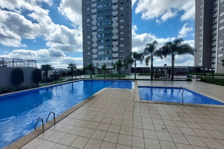Apartamento com 101m², 3 dormitórios, 2 vagas, no bairro Universitário em Caxias do Sul para Comprar