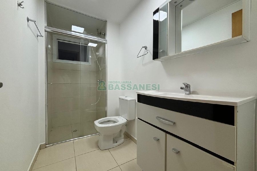 Apartamento com 101m², 3 dormitórios, 2 vagas, no bairro Universitário em Caxias do Sul para Comprar