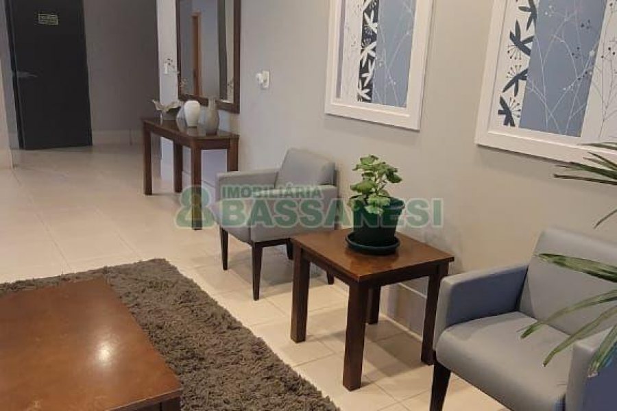 Apartamento com 101m², 3 dormitórios, 2 vagas, no bairro Universitário em Caxias do Sul para Comprar