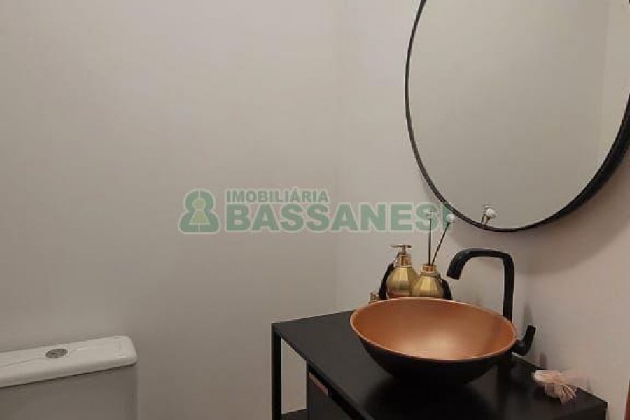 Apartamento com 101m², 3 dormitórios, 2 vagas, no bairro Universitário em Caxias do Sul para Comprar