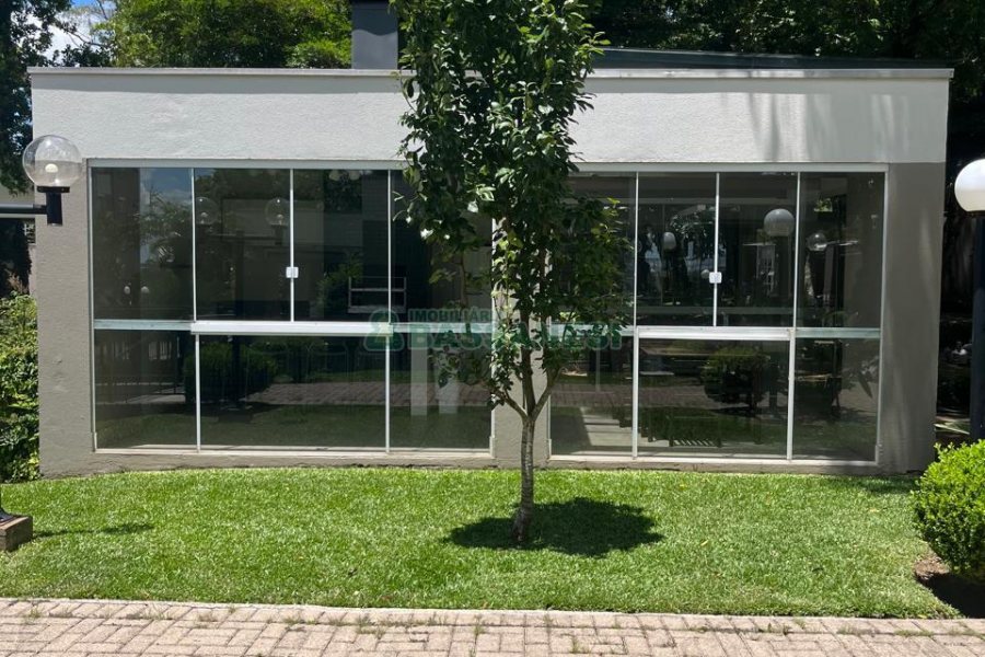 Apartamento com 101m², 3 dormitórios, 2 vagas, no bairro Universitário em Caxias do Sul para Comprar