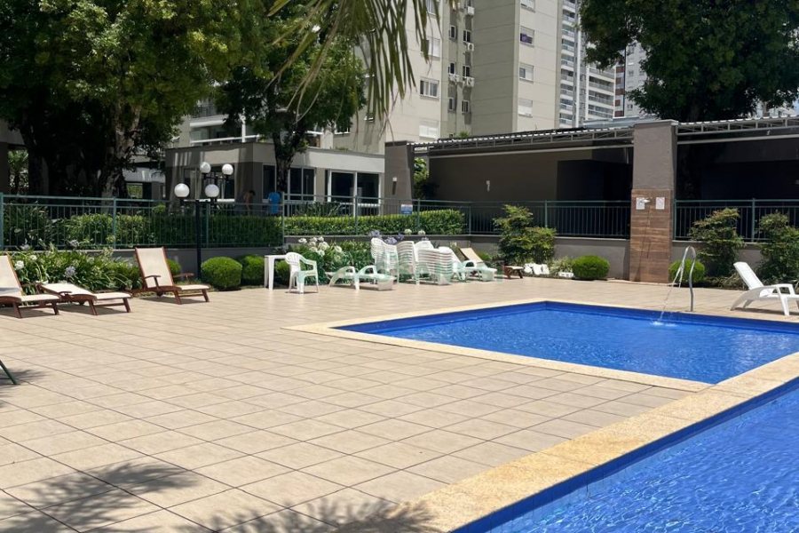 Apartamento com 101m², 3 dormitórios, 2 vagas, no bairro Universitário em Caxias do Sul para Comprar