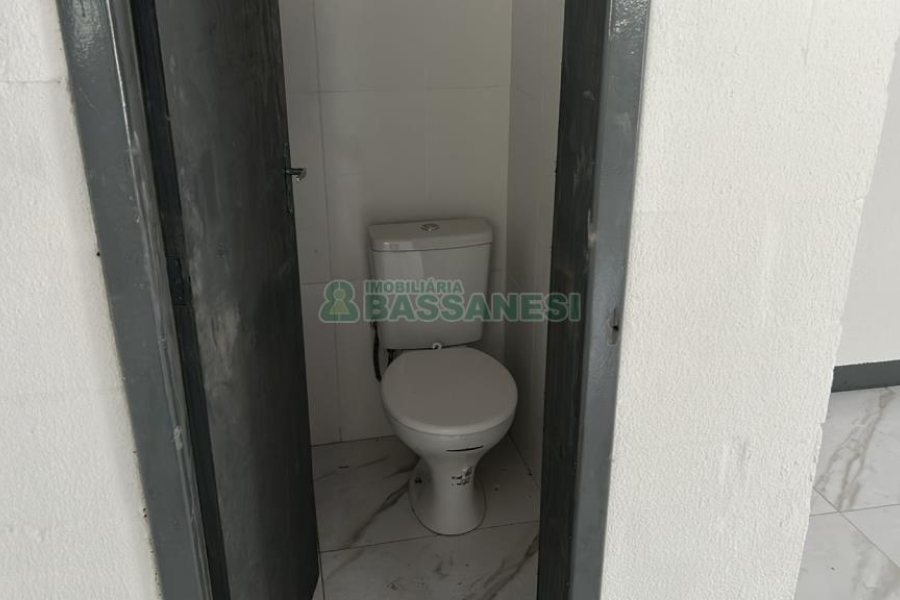 Estacionamento com 256m², no bairro Centro em Caxias do Sul para Alugar