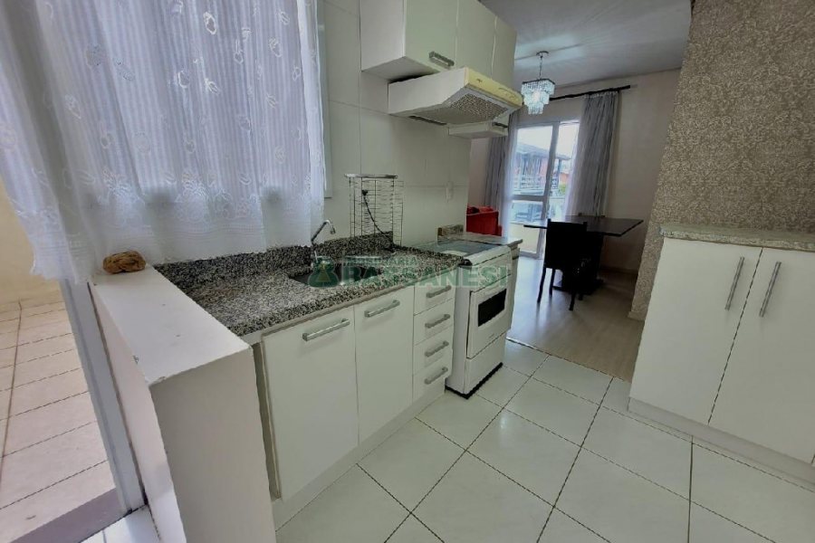 Apto Mobiliado com 75m², 3 dormitórios, 2 vagas, no bairro Kayser em Caxias do Sul para Alugar