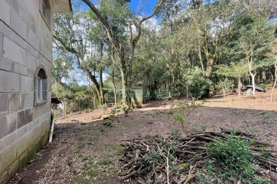 Casa com 120m², 3 dormitórios, 1 vaga, no bairro Cruzeiro em Caxias do Sul para Comprar