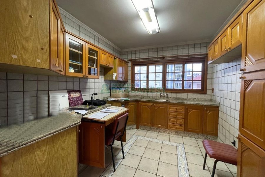 Apartamento com 138m², 3 dormitórios, 2 vagas, no bairro São Pelegrino em Caxias do Sul para Comprar