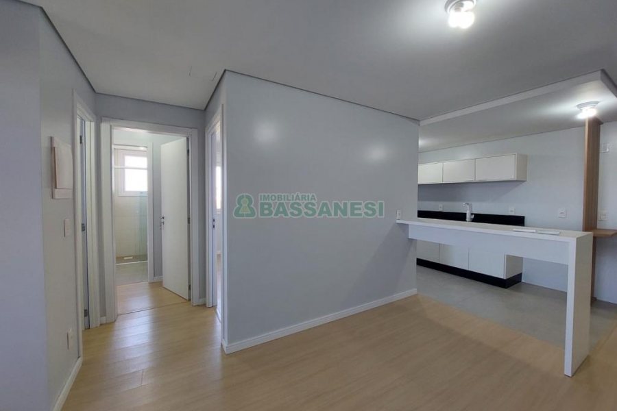 Apartamento com 84m², 2 dormitórios, 1 vaga, no bairro Panazzolo em Caxias do Sul para Alugar