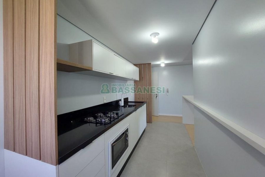 Apartamento com 84m², 2 dormitórios, 1 vaga, no bairro Panazzolo em Caxias do Sul para Alugar