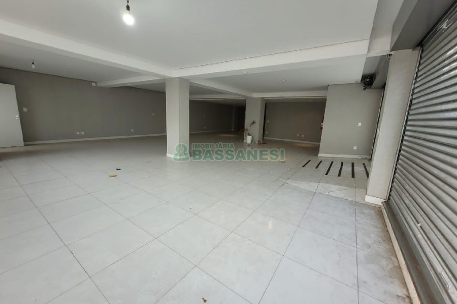 Loja com 300m², no bairro Centro em Caxias do Sul para Alugar