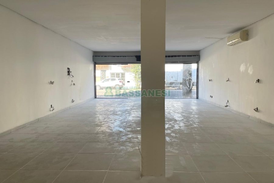 Loja com 100m², no bairro Cristo Redentor em Caxias do Sul para Alugar