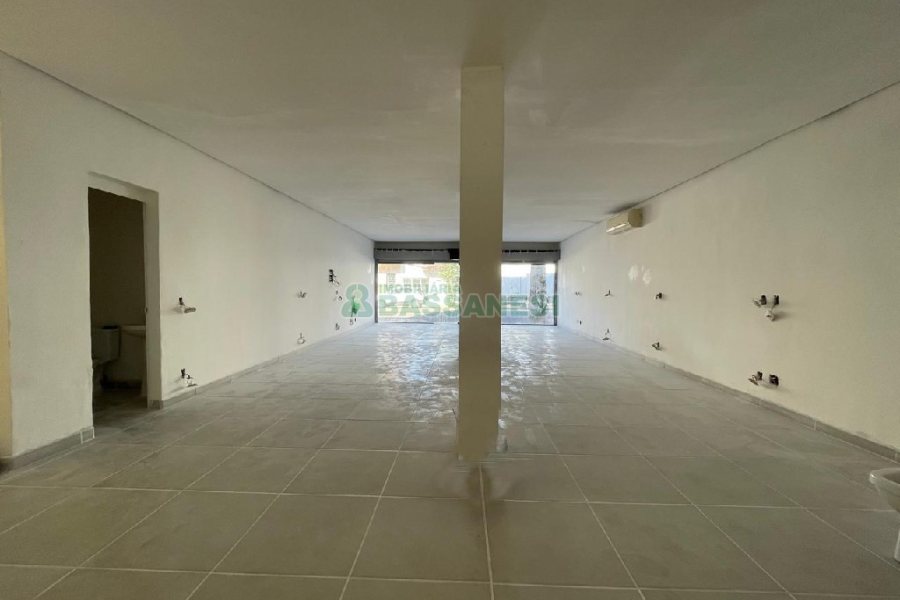 Loja com 100m², no bairro Cristo Redentor em Caxias do Sul para Alugar