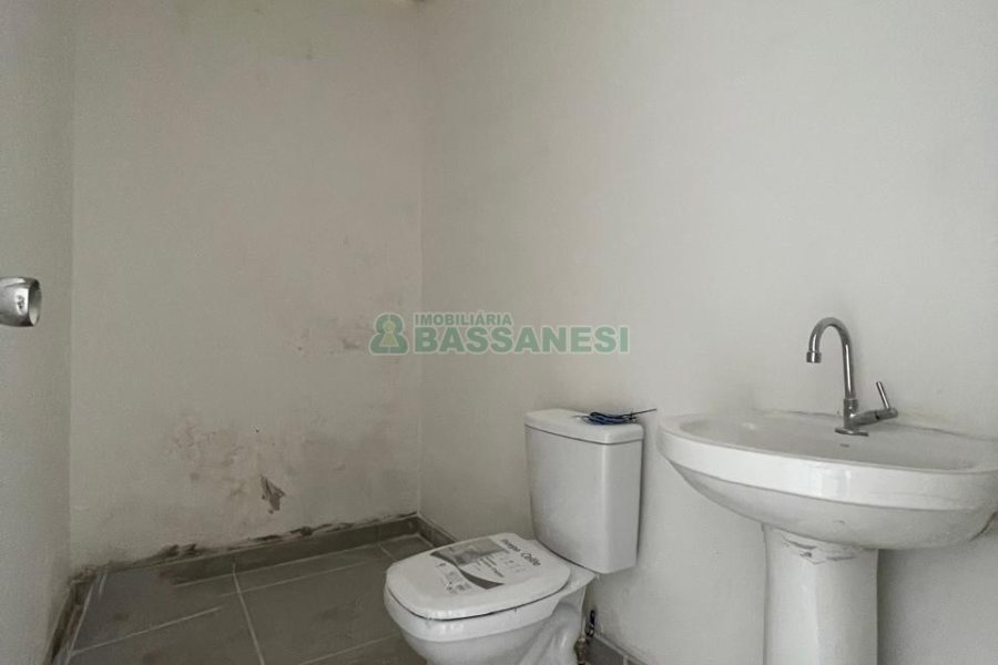 Loja com 100m², no bairro Cristo Redentor em Caxias do Sul para Alugar