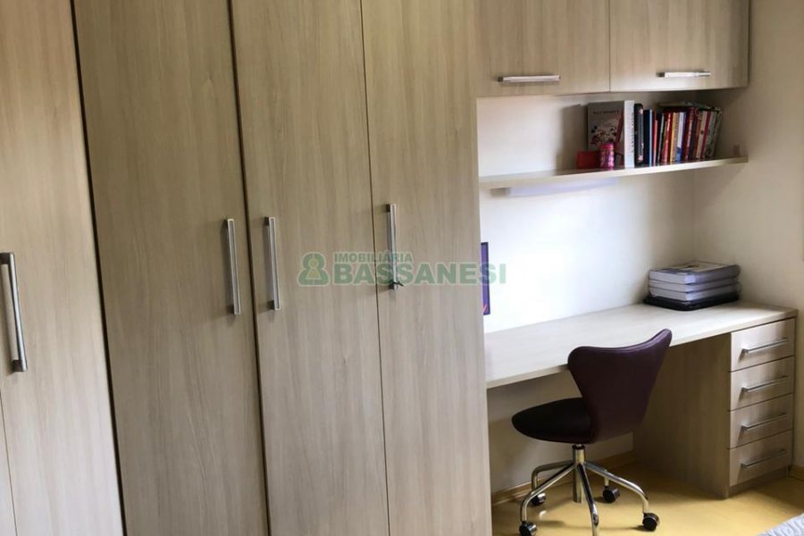 Apartamento com 119m², 3 dormitórios, no bairro Madureira em Caxias do Sul para Comprar