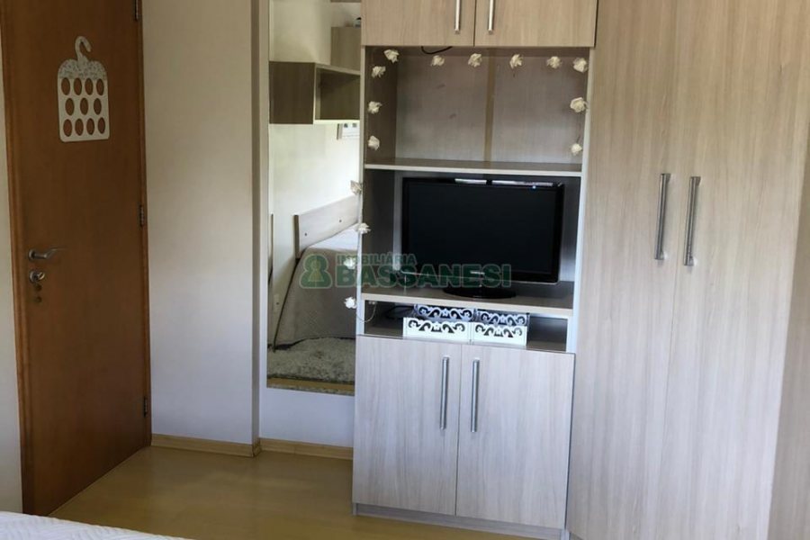 Apartamento com 119m², 3 dormitórios, no bairro Madureira em Caxias do Sul para Comprar