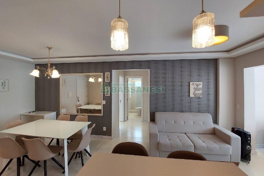 Apto Mobiliado com 70m², 2 dormitórios, 2 vagas, no bairro Lourdes em Caxias do Sul para Alugar