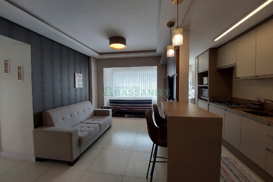 Apto Mobiliado com 70m², 2 dormitórios, 2 vagas, no bairro Lourdes em Caxias do Sul para Alugar