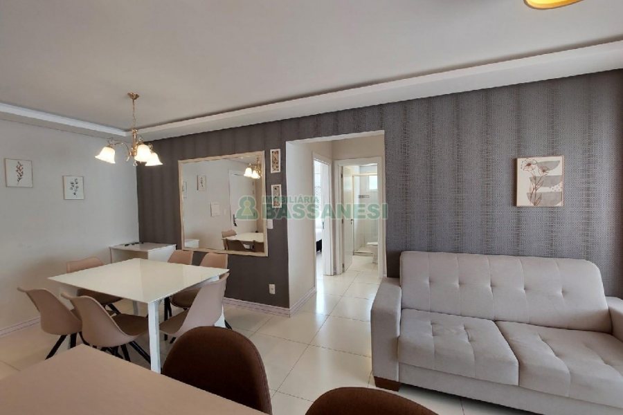 Apto Mobiliado com 70m², 2 dormitórios, 2 vagas, no bairro Lourdes em Caxias do Sul para Alugar