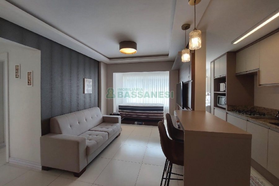 Apto Mobiliado com 70m², 2 dormitórios, 2 vagas, no bairro Lourdes em Caxias do Sul para Alugar