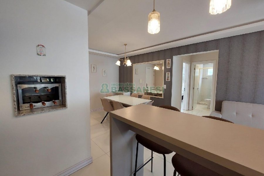 Apto Mobiliado com 70m², 2 dormitórios, 2 vagas, no bairro Lourdes em Caxias do Sul para Alugar