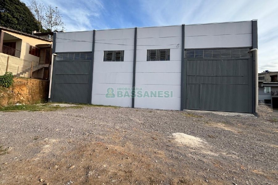 Pavilhão com 600m², no bairro São Ciro em Caxias do Sul para Alugar